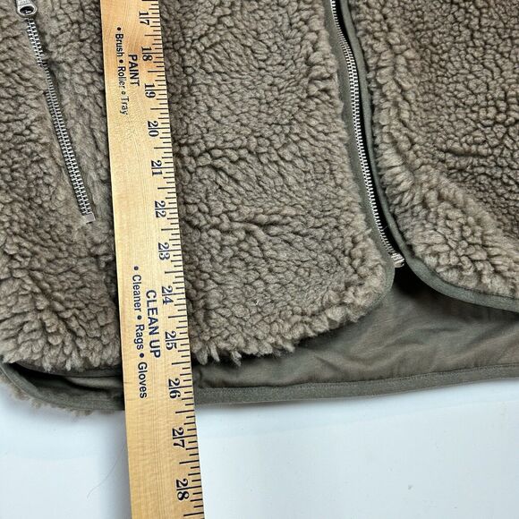 BDG Urban Outfitters Medium Borg Sherpa Vest Brown Zip Pockets Sleeveless Cozy - Picture 7 of 12